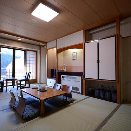 Отель Nasushiobara Ichimantei Экстерьер фото